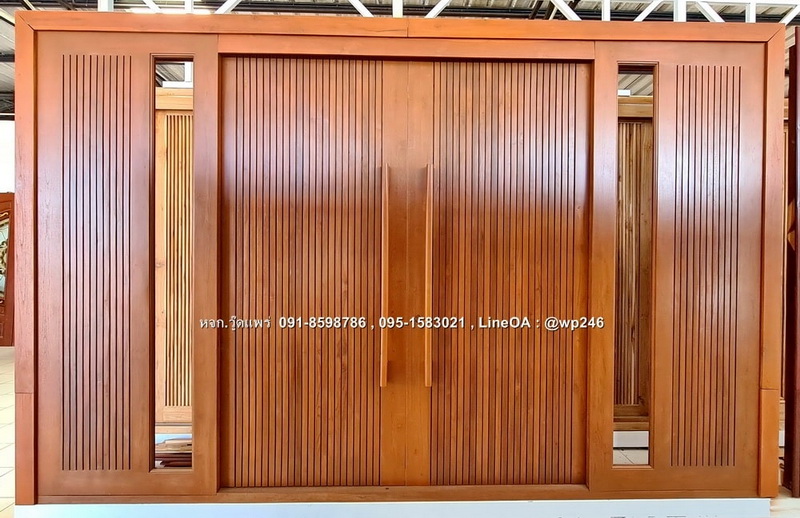 ประตูไม้สักบานเลื่อน